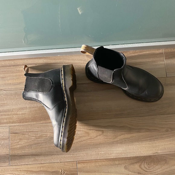 Dr. Marten VEGAN 2976 FELIX CHELSEA BOOTS size 38 EU (US 7 women’s) - Picture 2 of 6